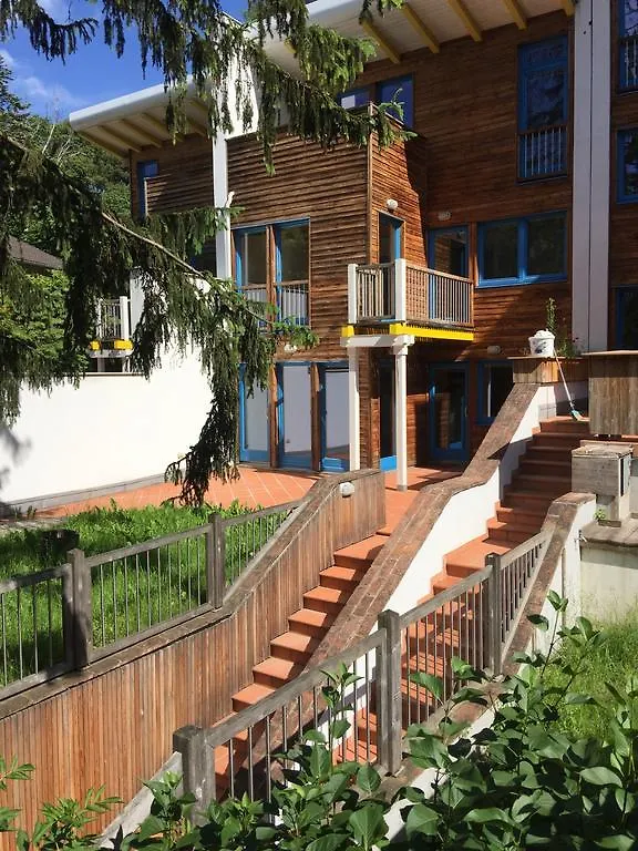 Hôtel Wooden House In Vienna On The Edge Of The Beautiful Forests Of Vienne
